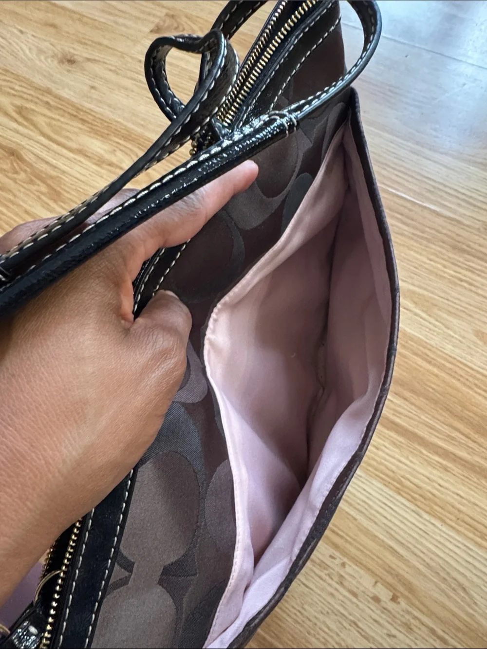 Coach Signature Canvas Tote 🔅